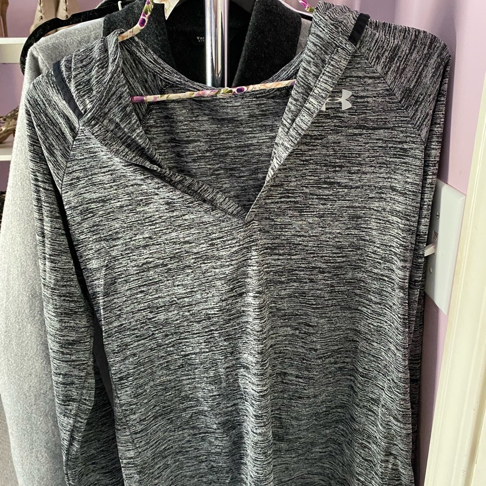 Workout sweater